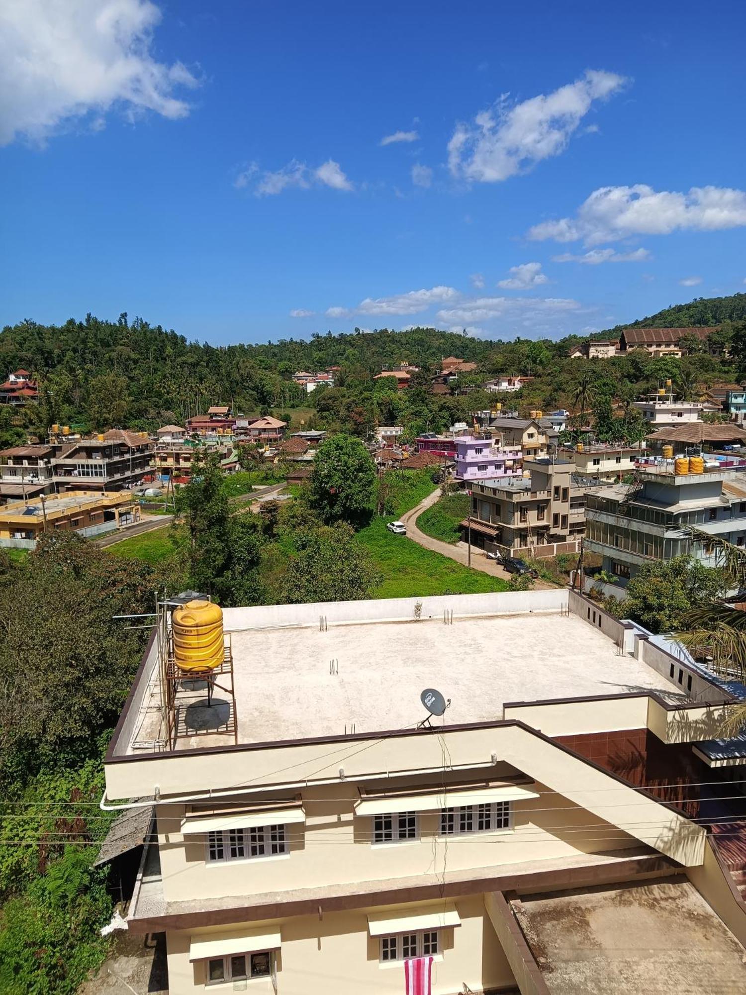 מדיקרי Coorg Vacation Stay מראה חיצוני תמונה